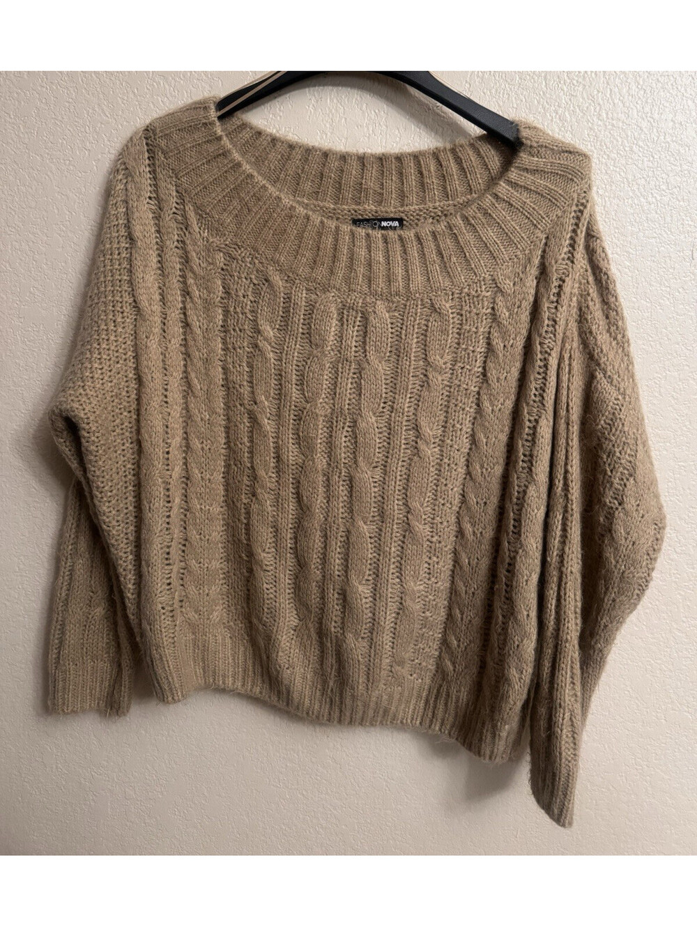 Fashion Nova Beige Cable-Knit Knit Round Neck Long Sleeve Sweater Women's L